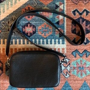 Leatherology Meadow Double Zip Camera Bag
